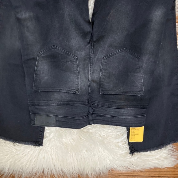 Jeans - Picture 3 of 4